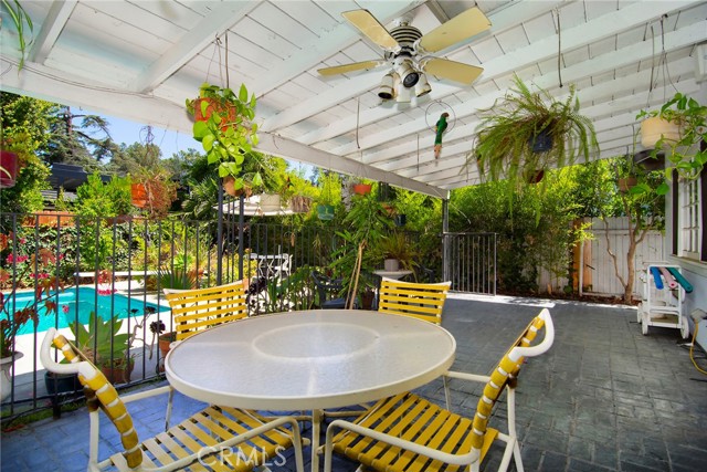 Detail Gallery Image 24 of 32 For 13943 Margate St, Sherman Oaks,  CA 91401 - 4 Beds | 3 Baths