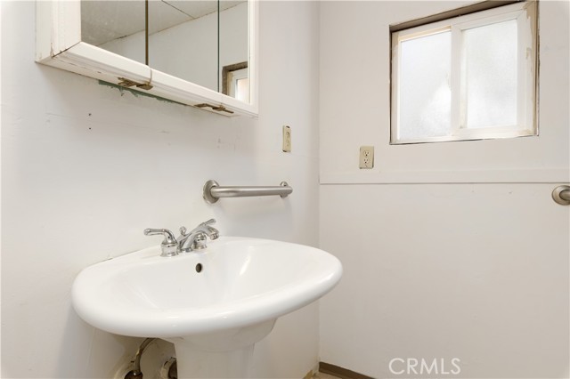 Detail Gallery Image 19 of 41 For 4024 E State Hwy 20, Nice,  CA 95464 - 1 Beds | 1 Baths