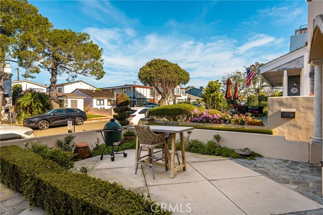 Detail Gallery Image 4 of 18 For 602 Larkspur Ave a,  Corona Del Mar,  CA 92625 - 3 Beds | 2/1 Baths