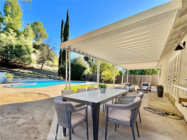 Detail Gallery Image 39 of 48 For 7063 Middlesbury Ridge Cir, West Hills,  CA 91307 - 3 Beds | 2/1 Baths