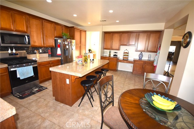 1886 Mount Verdugo Lane, Perris CA: https://media.crmls.org/medias/661db76a-965e-47f3-a6fc-c91670383c7f.jpg