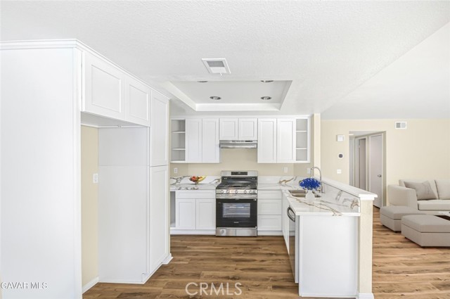 Detail Gallery Image 6 of 24 For 37717 49th, Palmdale,  CA 93552 - 3 Beds | 3 Baths