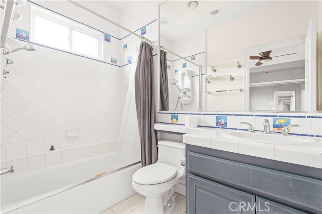 623 N Paulina Avenue, Redondo Beach CA: https://media.crmls.org/medias/661e0abe-e60c-4873-9cd4-38b3e4b5a90b.jpg