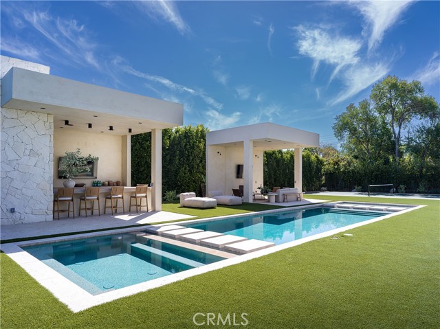 5824 Manton Avenue, Woodland Hills CA: https://media.crmls.org/medias/661e16ff-21d6-4179-9368-e145cef3a8aa.jpg