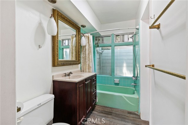 1534 Voorhees Avenue, Manhattan Beach, California 90260, 3 Bedrooms Bedrooms, ,3 BathroomsBathrooms,Residential,Sold,Voorhees,SB25164978