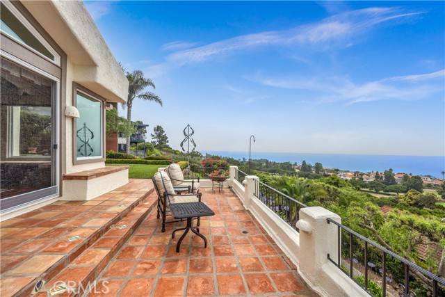 30125 Avenida Classica, Rancho Palos Verdes, California 90275, 4 Bedrooms Bedrooms, ,4 BathroomsBathrooms,Residential,Sold,Avenida Classica,PV24144663