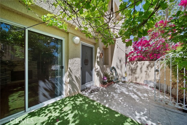 Detail Gallery Image 4 of 37 For 25725 Perlman #127,  Stevenson Ranch,  CA 91381 - 3 Beds | 2/1 Baths