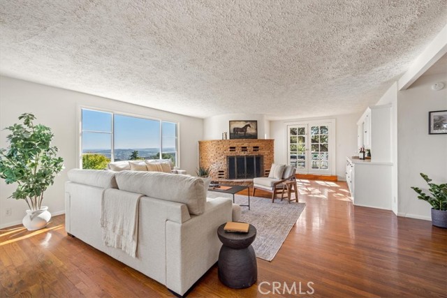 Detail Gallery Image 4 of 64 For 549 Derby, Paso Robles,  CA 93446 - 5 Beds | 3/2 Baths