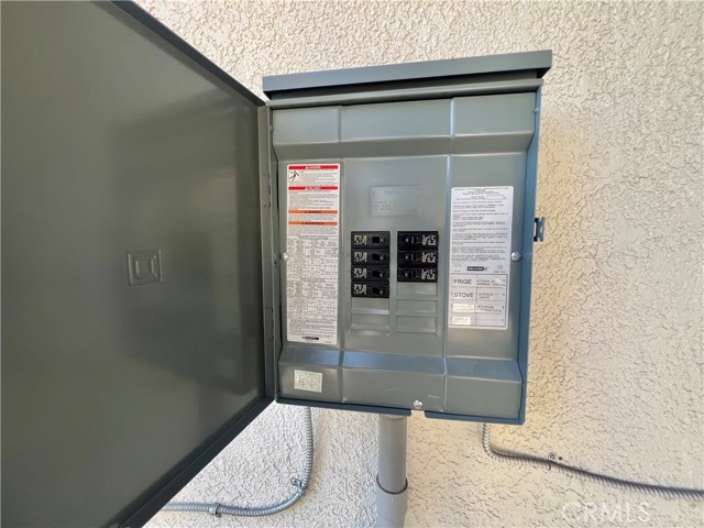 Detail Gallery Image 40 of 44 For 6576 Lorena Ave, Jurupa Valley,  CA 91752 - 5 Beds | 3/1 Baths