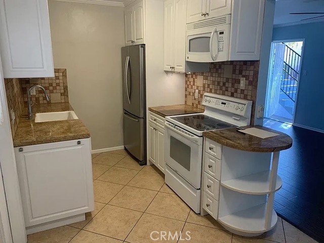 Detail Gallery Image 10 of 49 For 4401 E Division St, Long Beach,  CA 90803 - – Beds | – Baths