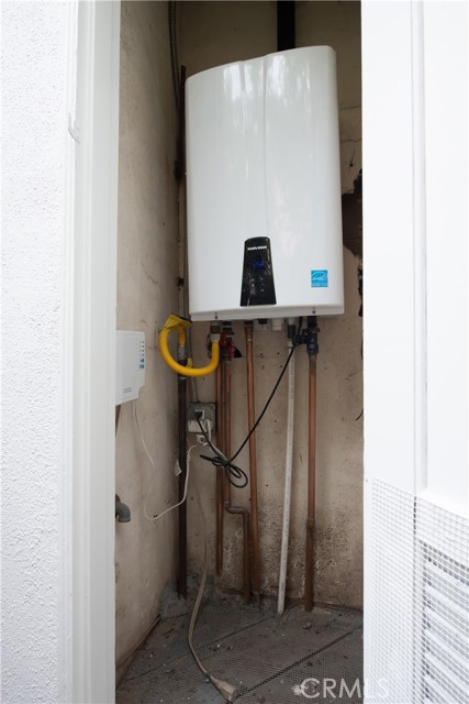 Tankless Hot water heater