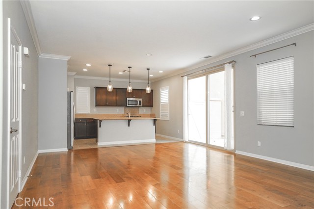 Detail Gallery Image 2 of 28 For 31 Bell Chime, Irvine,  CA 92618 - 3 Beds | 2/1 Baths