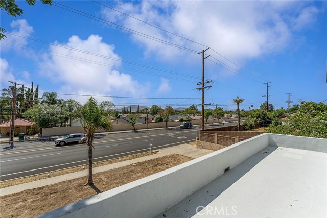 12887 Mount Vernon Avenue, Grand Terrace CA: https://media.crmls.org/medias/66236447-494d-478f-bc89-5be9c5300b67.jpg