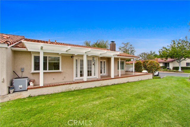 28161 Via Chabas, Mission Viejo CA: https://media.crmls.org/medias/66236d76-2cc8-49fc-947d-dddcb0257e39.jpg