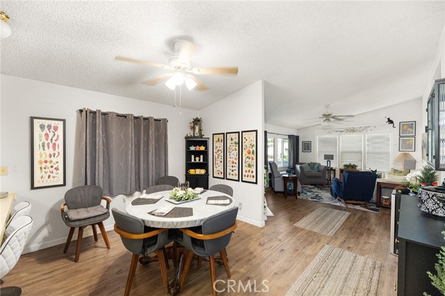 Detail Gallery Image 16 of 35 For 530 W Devonshire Ave #23,  Hemet,  CA 92543 - 3 Beds | 2 Baths