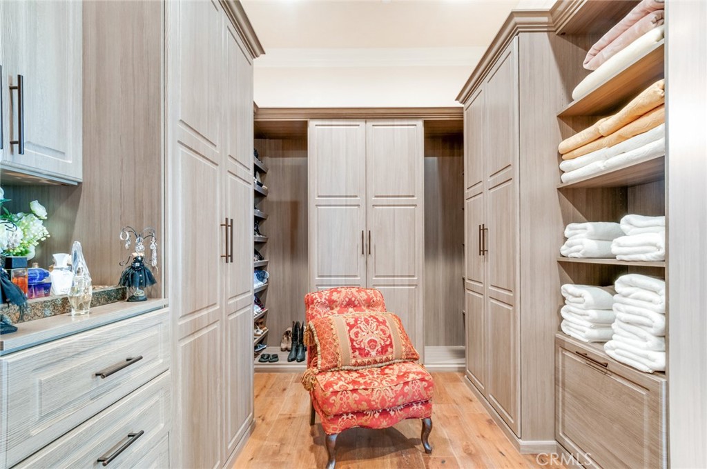 Custom Master Bedroom Closet