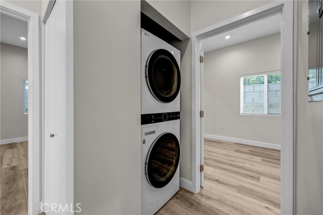 Detail Gallery Image 9 of 21 For 9998 1/2 Louise Ave, Northridge,  CA 91325 - 2 Beds | 2 Baths