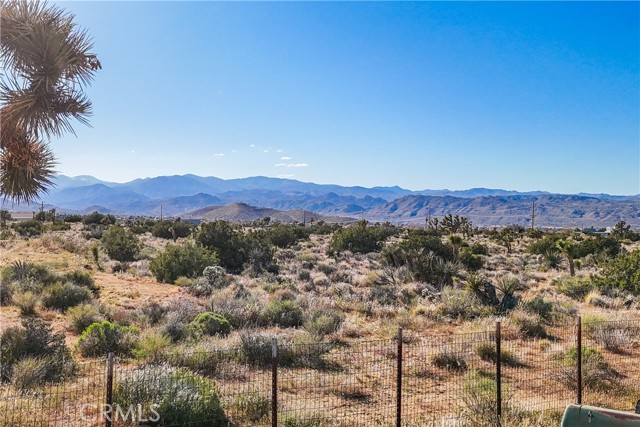 Detail Gallery Image 38 of 58 For 8626 La Contenta Rd, Yucca Valley,  CA 92284 - 2 Beds | 1 Baths