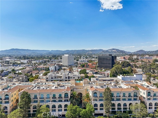 Detail Gallery Image 49 of 64 For 11500 San Vicente Bld #214,  Los Angeles,  CA 90049 - 2 Beds | 3 Baths