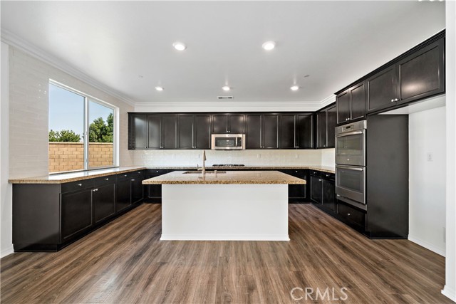 35646 Athena Court, Winchester CA: https://media.crmls.org/medias/6625a529-654d-402e-bb65-e989344da119.jpg