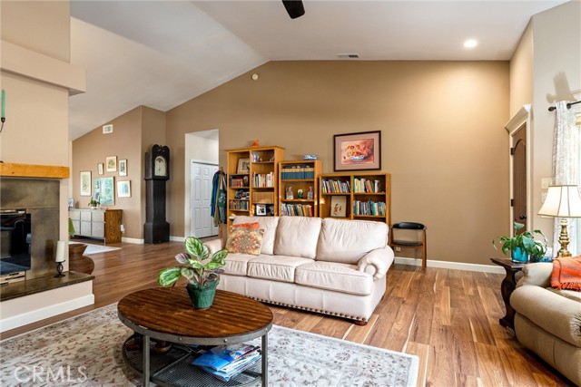 Detail Gallery Image 11 of 44 For 362 Picholine Way, Chico,  CA 95928 - 3 Beds | 2 Baths