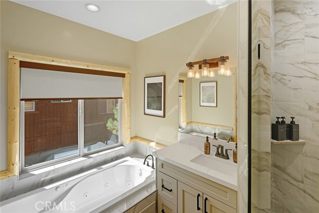 1658 Tuolumne Road, Big Bear City CA: https://media.crmls.org/medias/6625e955-d05a-499b-993b-428fbb924894.jpg