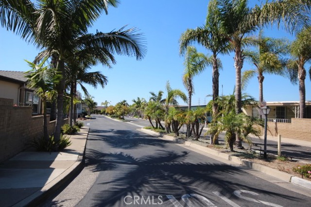 Detail Gallery Image 9 of 15 For 19361 Brookhurst St #72,  Huntington Beach,  CA 92646 - 3 Beds | 2 Baths