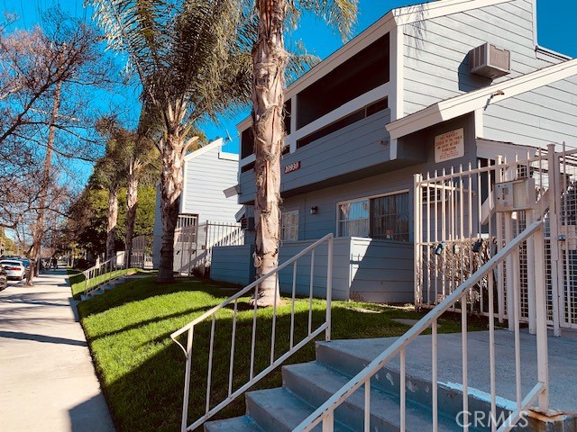 Detail Gallery Image 16 of 27 For 20930 Parthenia St #216,  Canoga Park,  CA 91304 - 1 Beds | 1 Baths