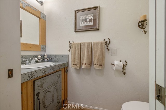 Detail Gallery Image 12 of 75 For 17663 Island Dr, Madera,  CA 93636 - 3 Beds | 2/1 Baths