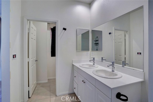 Detail Gallery Image 41 of 49 For 314 N Standard, Santa Ana,  CA 92701 - 4 Beds | 3/1 Baths