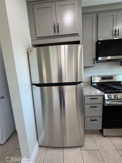 7851 Vicky Avenue, West Hills CA: https://media.crmls.org/medias/66298d0c-1b04-4b28-b5ce-a2a66c43b3df.jpg