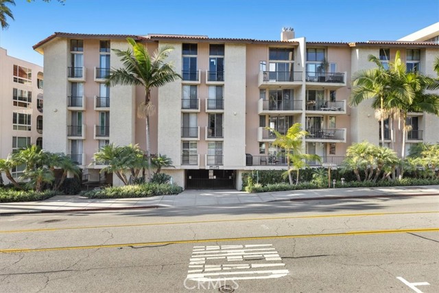 555 Esplanade, Redondo Beach, California 90277, 2 Bedrooms Bedrooms, ,2 BathroomsBathrooms,Residential,Sold,Esplanade,SB23223836