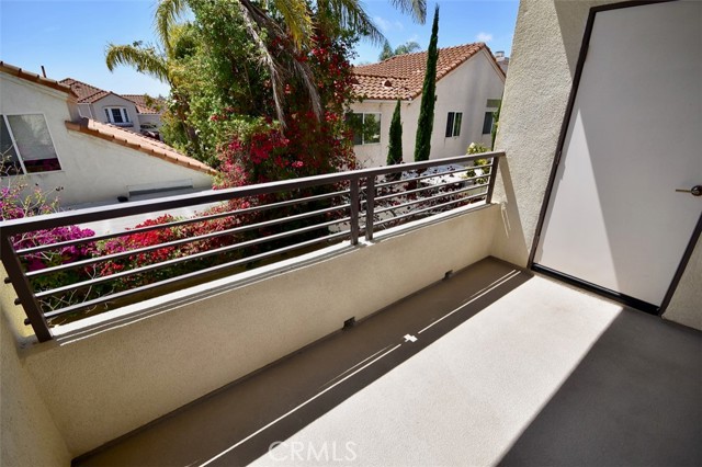 1817 Ocean Court, Costa Mesa CA: https://media.crmls.org/medias/662a5747-2b11-4b7b-a4c1-c9780f354837.jpg