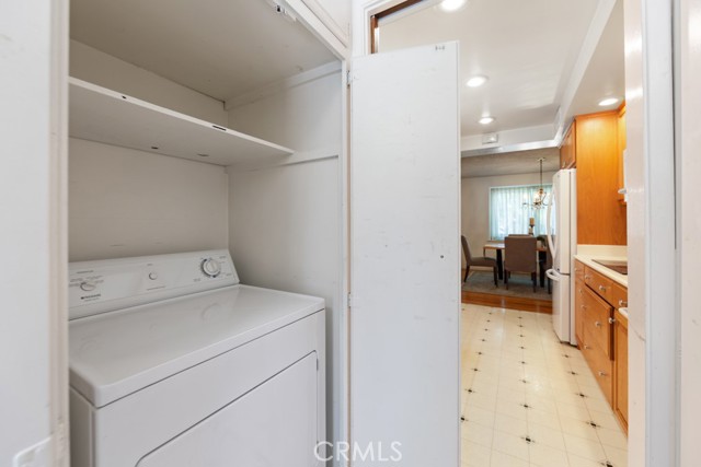 Detail Gallery Image 27 of 51 For 3561 Fela, Long Beach,  CA 90808 - 4 Beds | 2 Baths