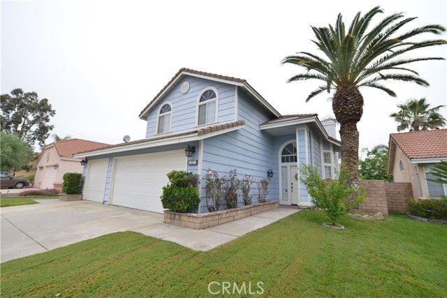 Detail Gallery Image 2 of 31 For 13440 Banning St, Fontana,  CA 92336 - 3 Beds | 2/1 Baths