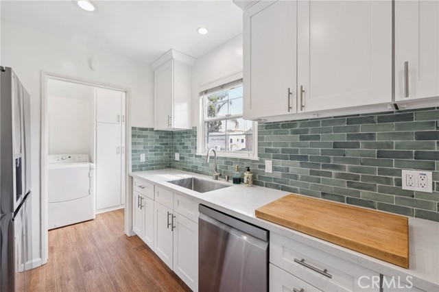 Detail Gallery Image 23 of 58 For 17006 Cantara St, Lake Balboa,  CA 91406 - 3 Beds | 2 Baths