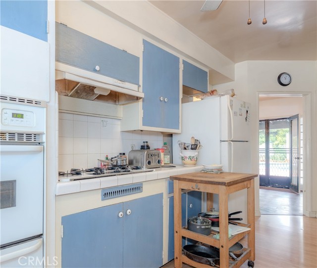 Detail Gallery Image 9 of 47 For 2219 N Flower St, Santa Ana,  CA 92706 - 3 Beds | 1/1 Baths