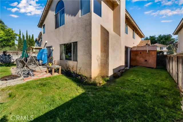 Detail Gallery Image 16 of 17 For 14028 Yorktown Ct, Fontana,  CA 92336 - 4 Beds | 3 Baths