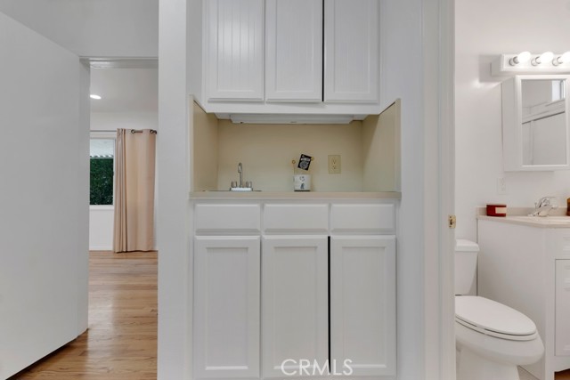 Detail Gallery Image 19 of 58 For 17435 Burma, Encino,  CA 91316 - 3 Beds | 2 Baths