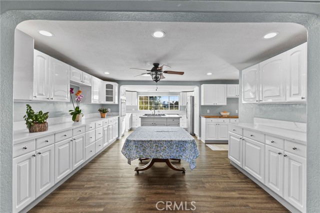 Detail Gallery Image 14 of 75 For 24401 Cornstalk, Wildomar,  CA 92595 - 3 Beds | 2 Baths