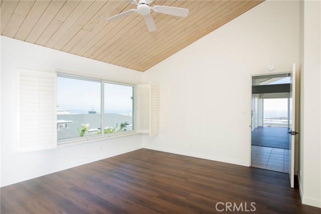 409 Monarch Bay Drive, Dana Point CA: https://media.crmls.org/medias/662f92b3-286f-4d84-9797-b08e02c64dd9.jpg