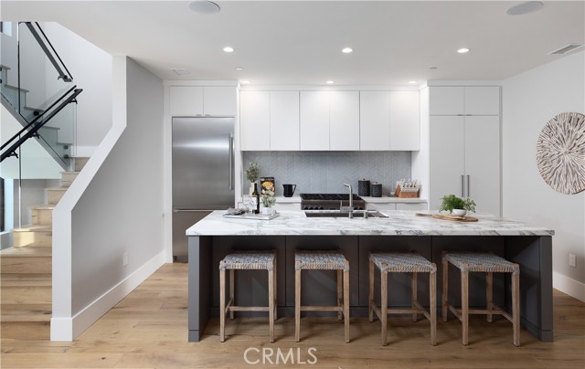 Detail Gallery Image 10 of 35 For 502 W Balboa Blvd, Newport Beach,  CA 92661 - 3 Beds | 3/1 Baths