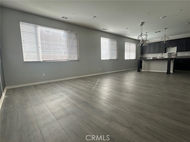 Detail Gallery Image 6 of 40 For 3195 E Olympic, Ontario,  CA 91762 - 3 Beds | 2/1 Baths