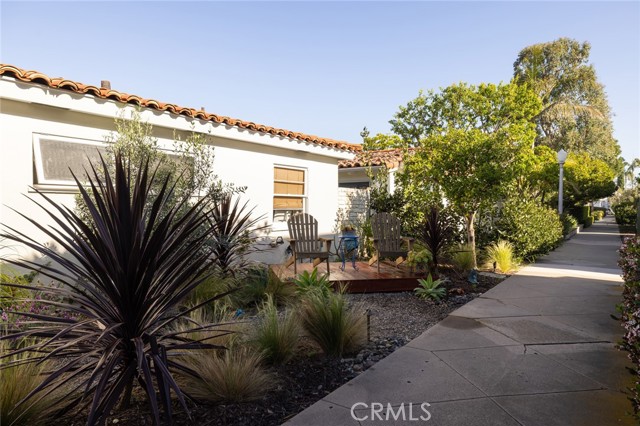 Detail Gallery Image 15 of 17 For 120 via Undine, Newport Beach,  CA 92663 - 3 Beds | 2 Baths