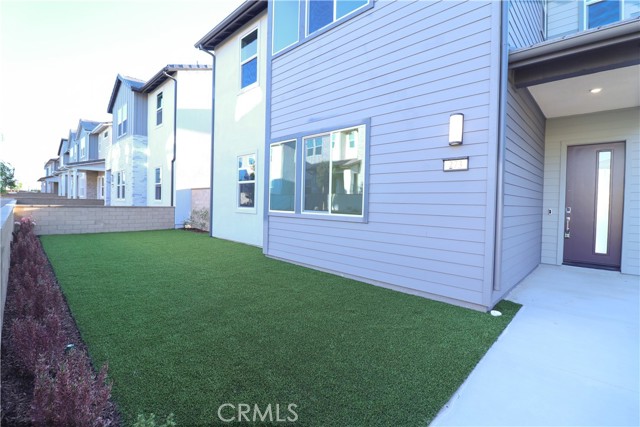 Detail Gallery Image 2 of 26 For 273 Shoveler, Irvine,  CA 92618 - 5 Beds | 4 Baths