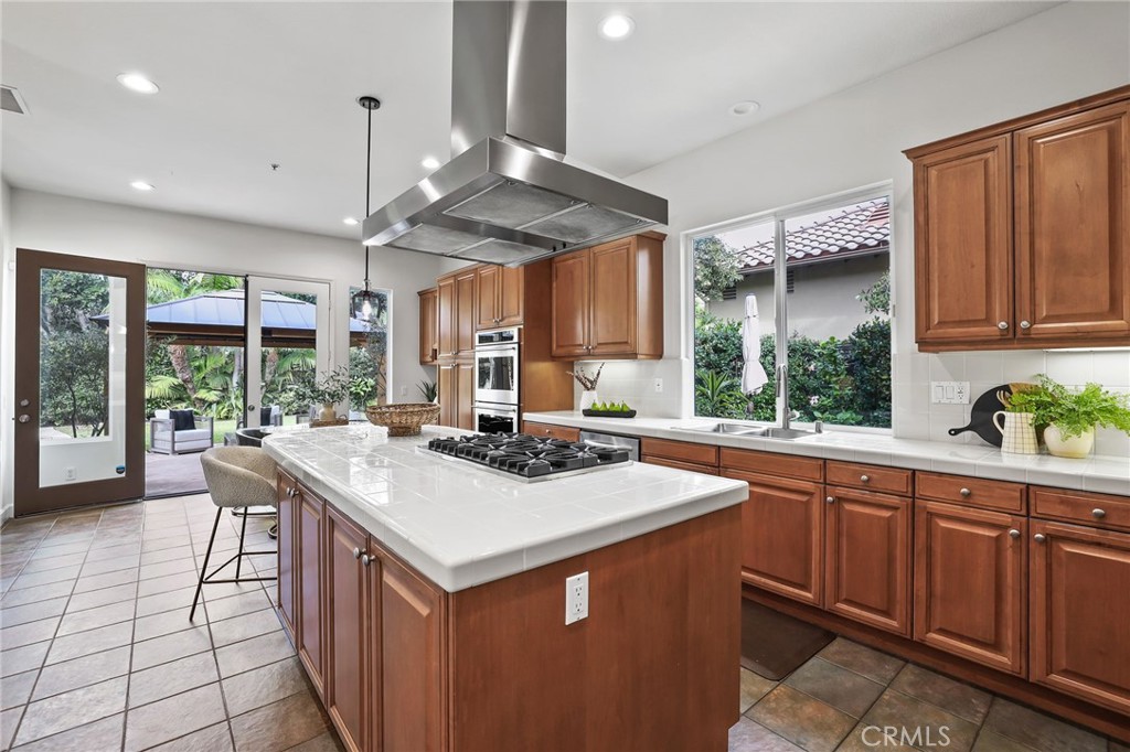 MLS #OC25229968 image #15