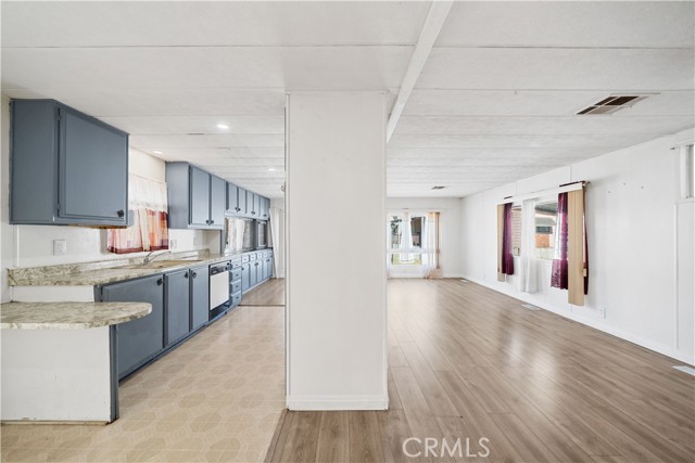 Detail Gallery Image 20 of 23 For 1035 E Huntington Dr., Monrovia,  CA 91016 - 2 Beds | 2 Baths