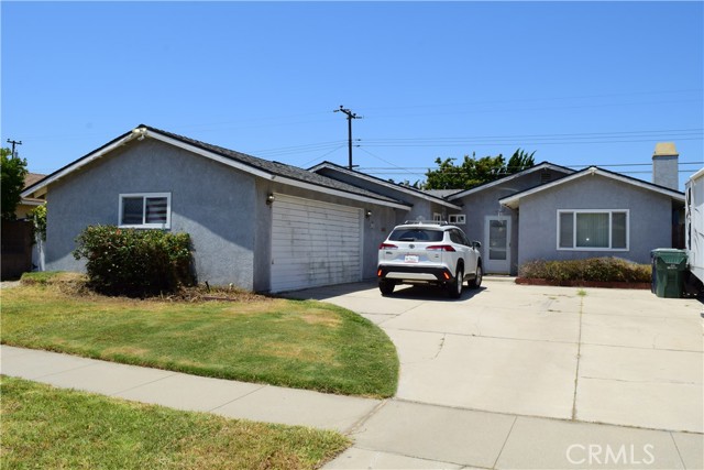 MLS# OC23115612