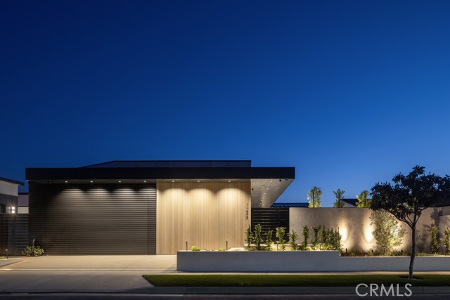 Detail Gallery Image 1 of 18 For 1233 Outrigger Dr, Corona Del Mar,  CA 92625 - 5 Beds | 5/1 Baths
