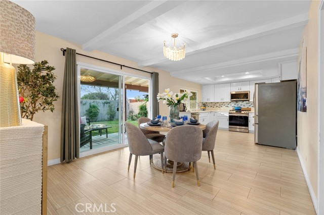 Detail Gallery Image 8 of 38 For 2914 S Rene, Santa Ana,  CA 92704 - 4 Beds | 3 Baths